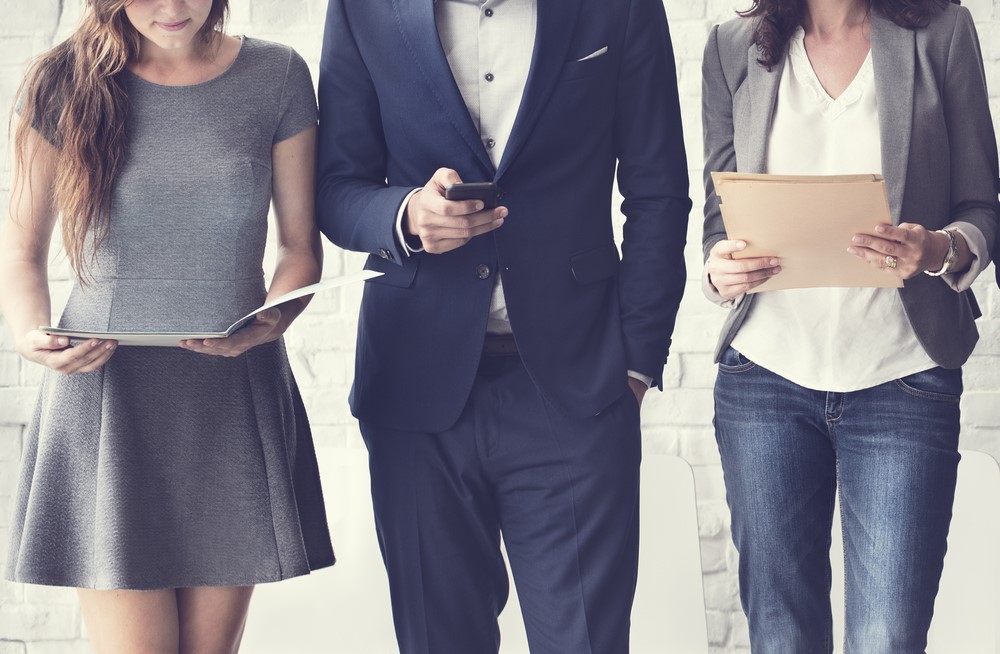 vr-mobile-version business people